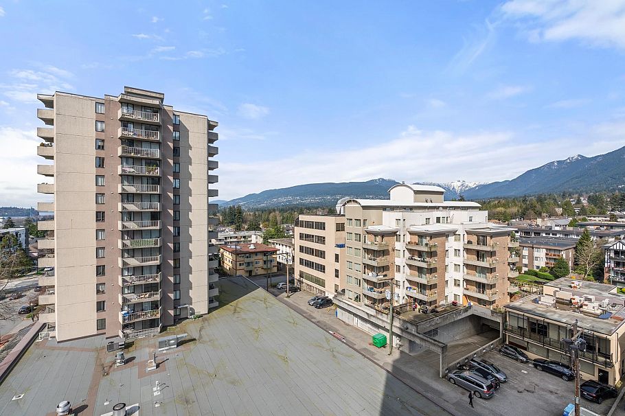 701 120 W 16th Street North Vancouver, BC - 33