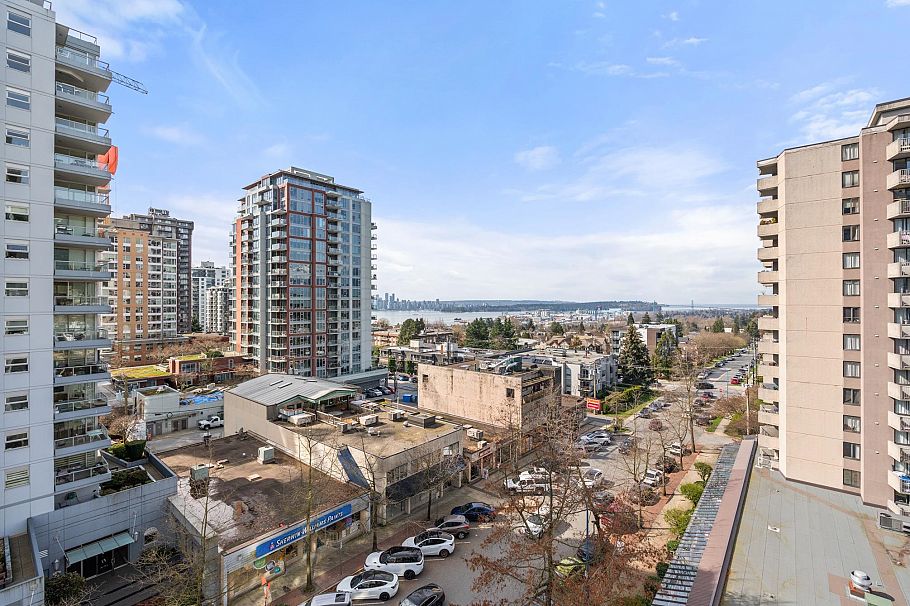 701 120 W 16th Street North Vancouver, BC - 30