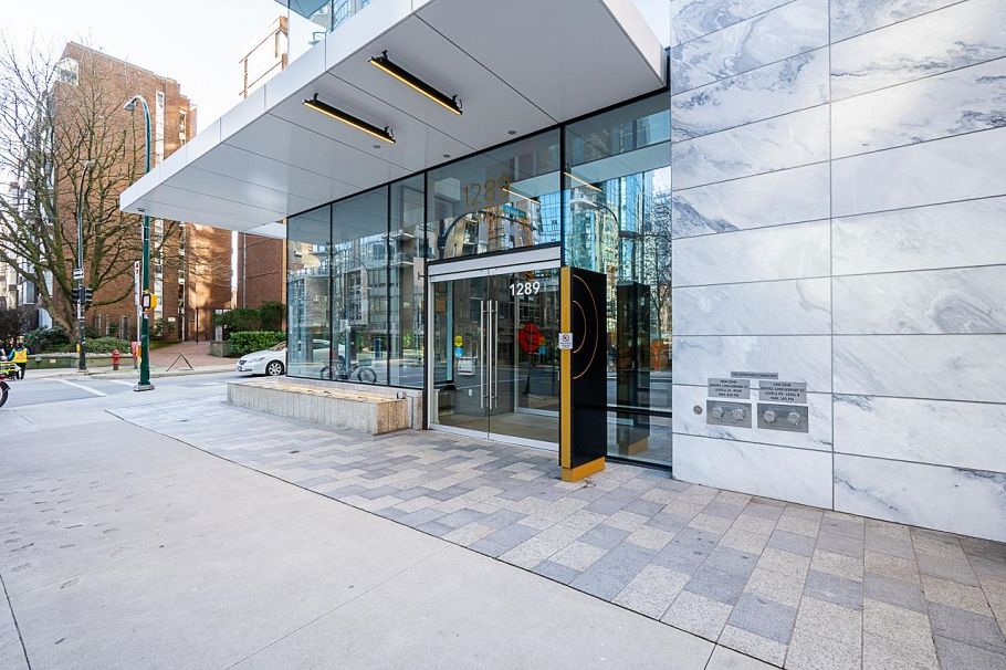 4605 1289 Hornby Street Vancouver, BC - 4