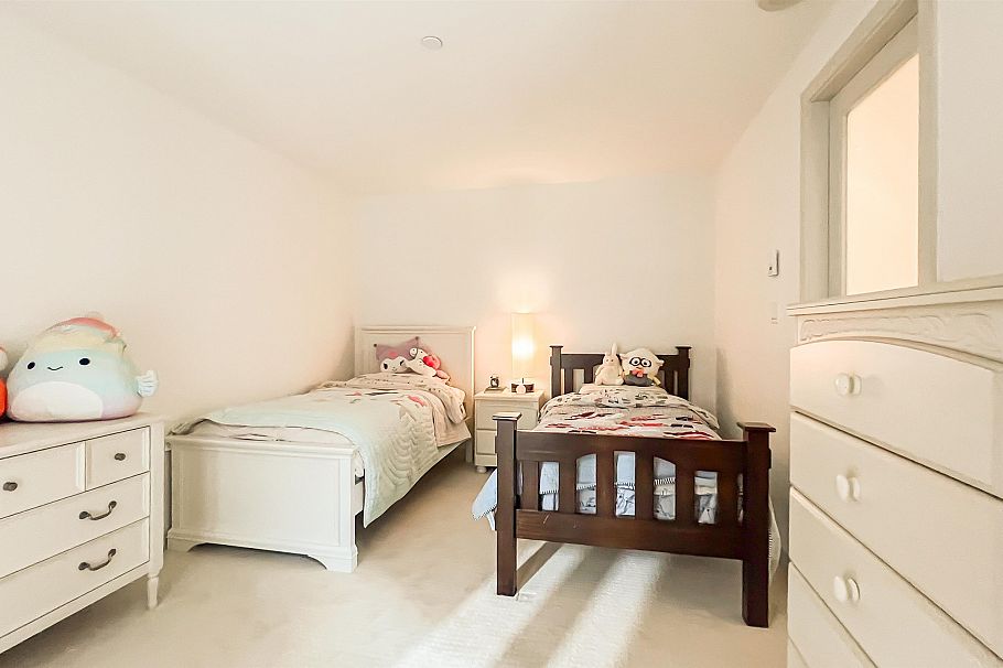 1133 W Cordova Street Vancouver, BC - 25