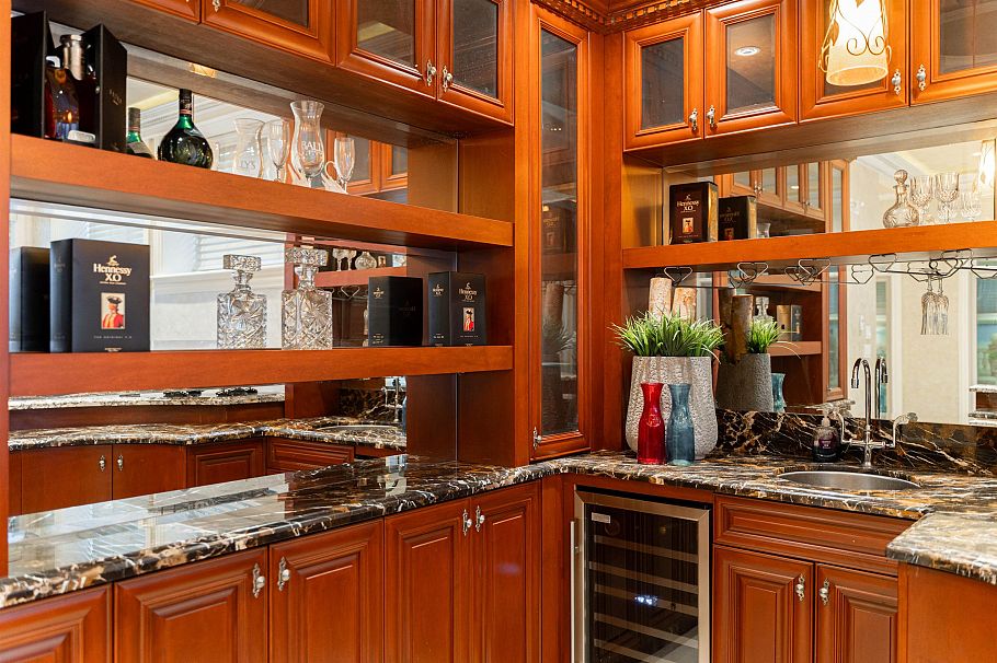 6188 Adera Street Vancouver, BC - 25