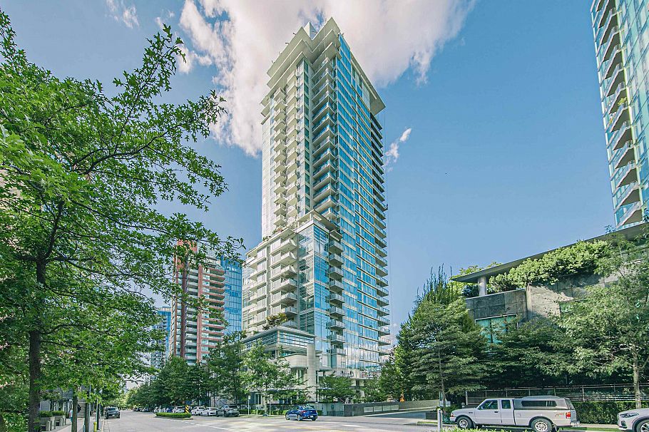 1133 W Cordova Street Vancouver, BC - 2