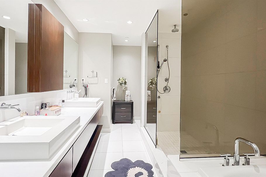 1133 W Cordova Street Vancouver, BC - 21