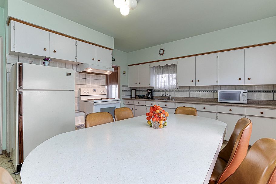 2828 Turner Street Vancouver, BC - 11