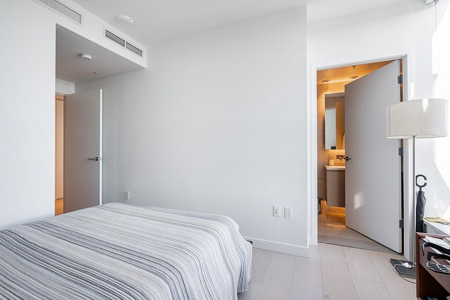 4605 1289 Hornby Street Vancouver, BC - 21