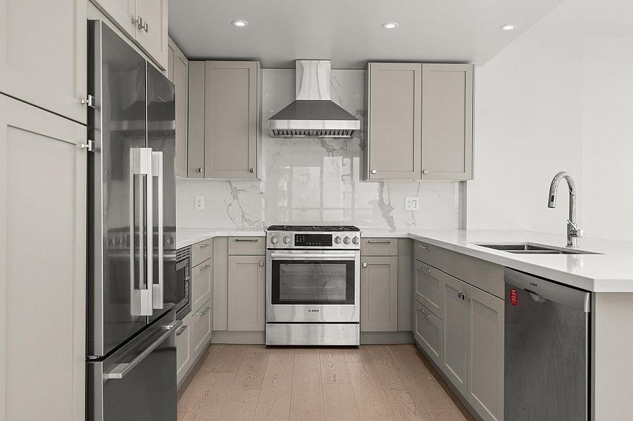 701 120 W 16th Street North Vancouver, BC - 12