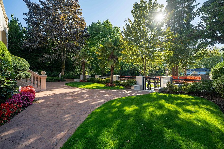 6188 Adera Street Vancouver, BC - 35