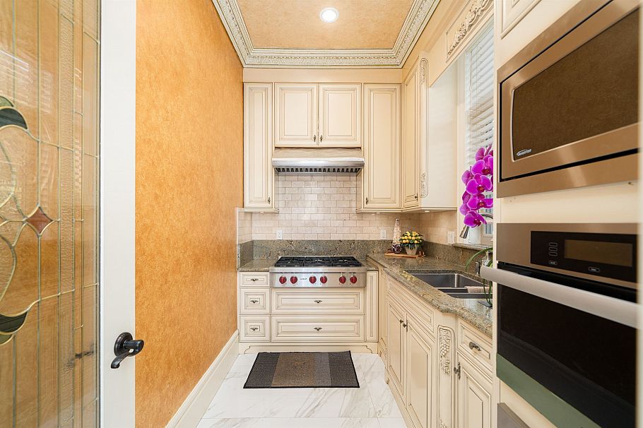 6188 Adera Street Vancouver, BC - 13