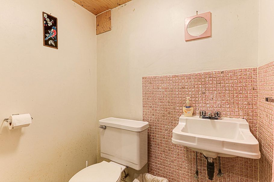 2828 Turner Street Vancouver, BC - 25