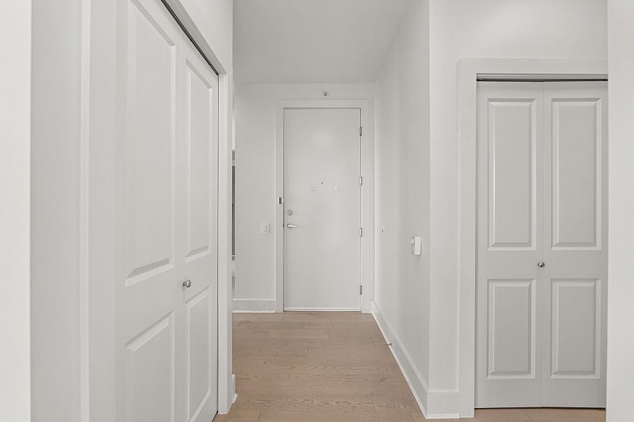 701 120 W 16th Street North Vancouver, BC - 25