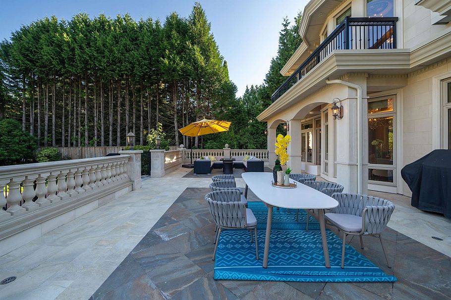 6188 Adera Street Vancouver, BC - 32