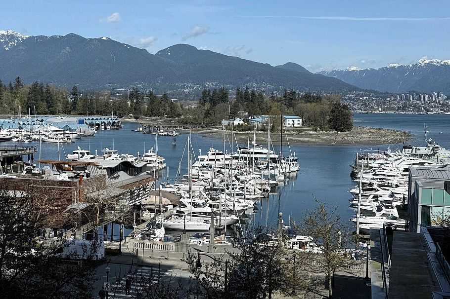 607 590 Nicola Street Vancouver, BC - 1