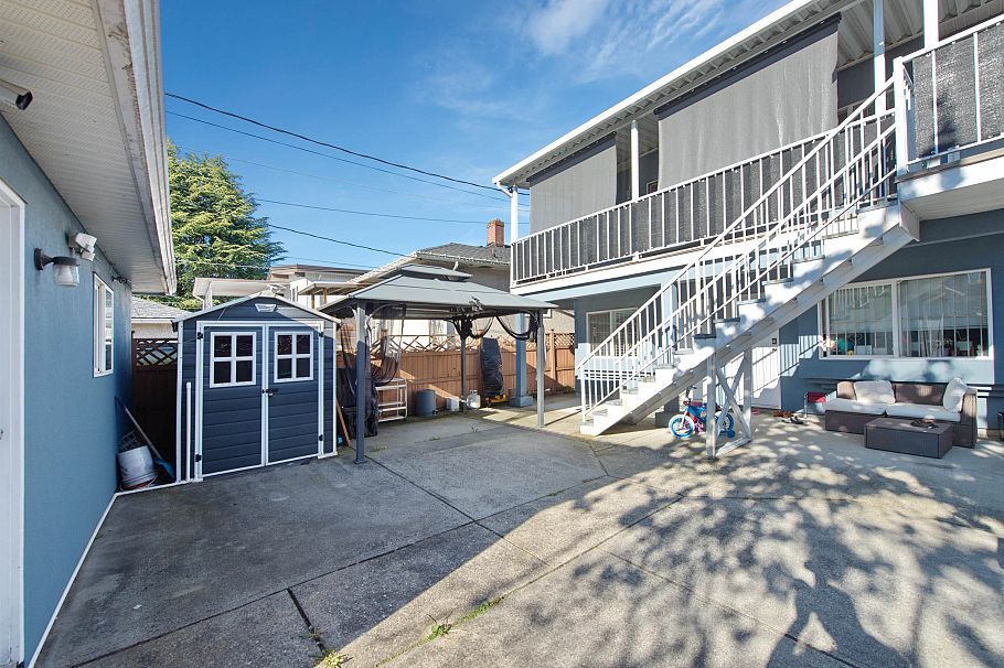 6499 St. Catherines Street Vancouver, BC - 4