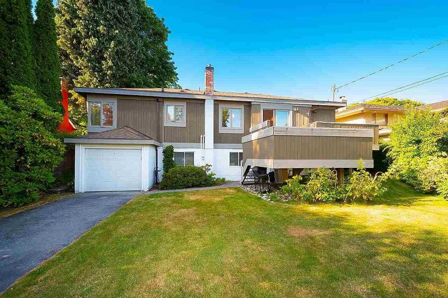 4726 W 7th Avenue Vancouver, BC - 21