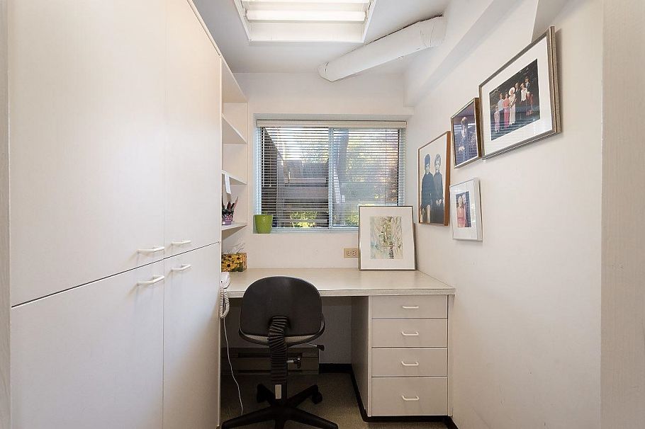 4726 W 7th Avenue Vancouver, BC - 18