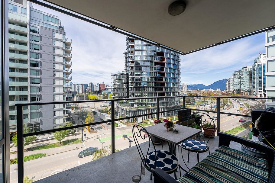 705 110 Switchmen Street Vancouver, BC - 28