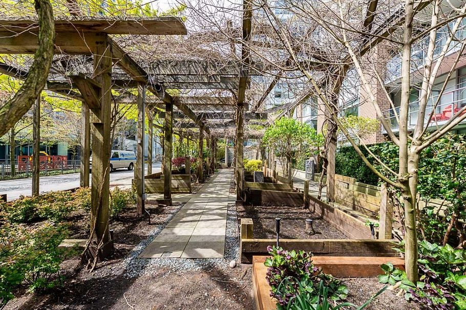 705 110 Switchmen Street Vancouver, BC - 36