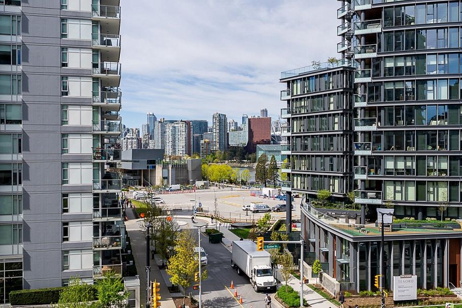 705 110 Switchmen Street Vancouver, BC - 33