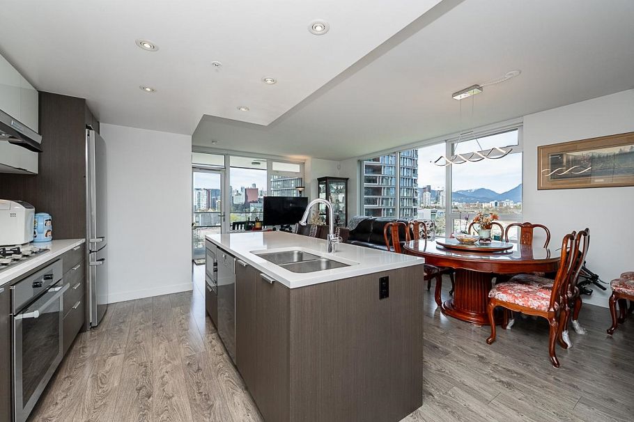 705 110 Switchmen Street Vancouver, BC - 8