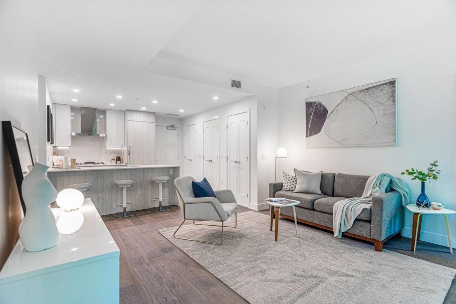 209 488 W 58th Avenue Vancouver, BC - 2