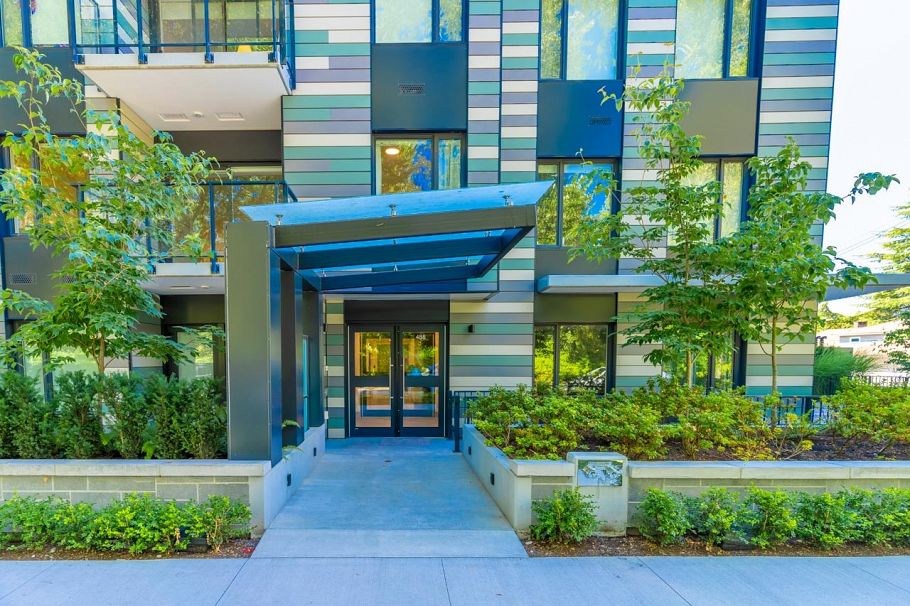 209 488 W 58th Avenue Vancouver, BC - 1