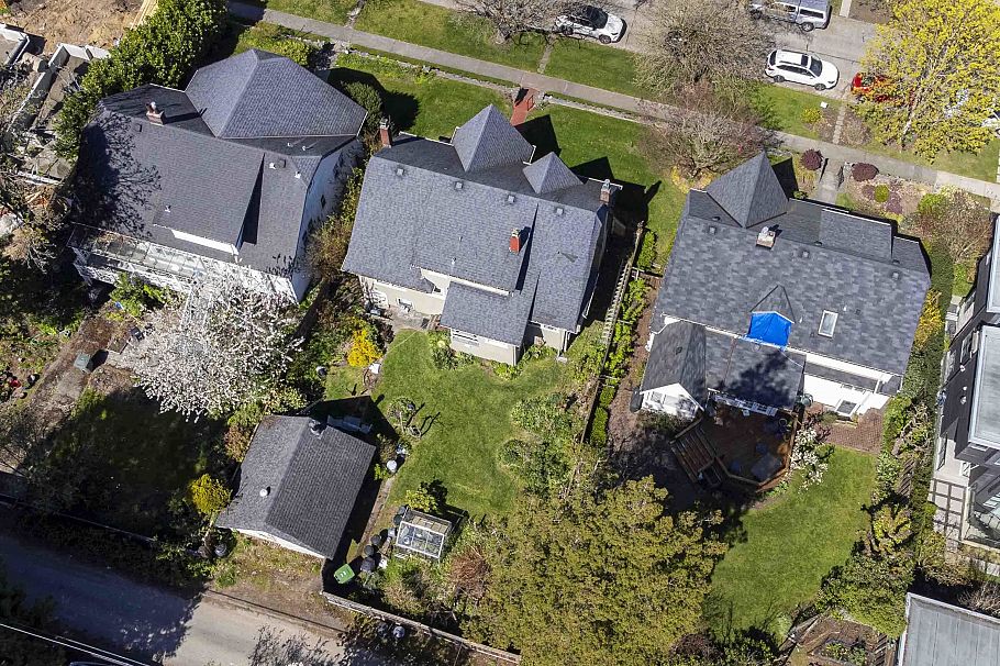 4250 W 9th Avenue Vancouver, BC - 22