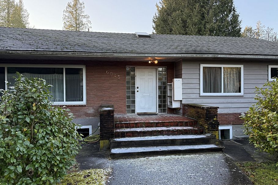 6045 Granville Street Vancouver, BC - 10