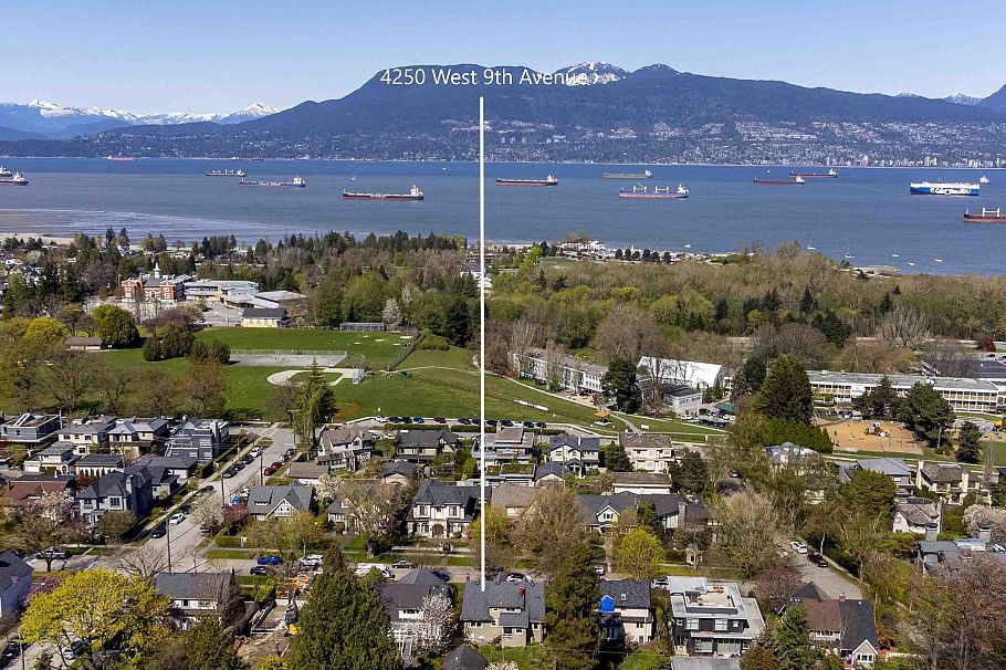 4250 W 9th Avenue Vancouver, BC - 29