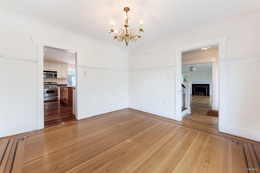 2146 W 33rd Avenue Vancouver, BC - 10