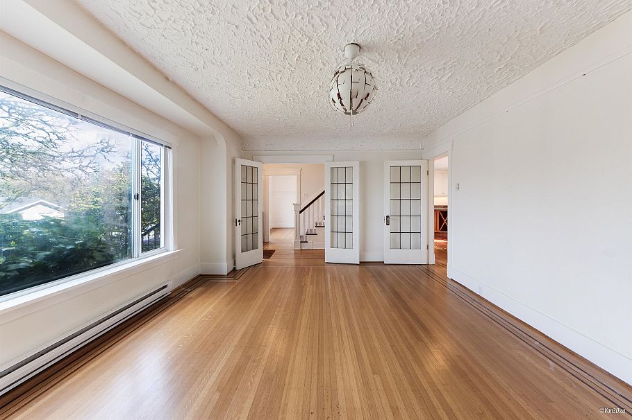 2146 W 33rd Avenue Vancouver, BC - 13