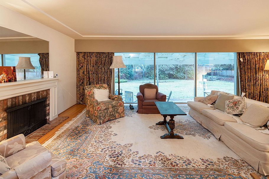 1350 Laurier Avenue Vancouver, BC - 3