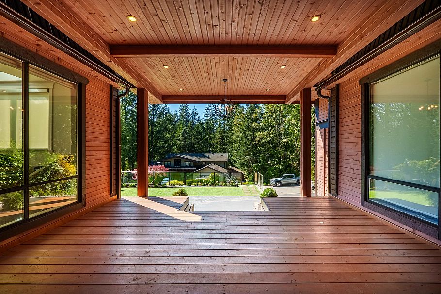 4066 Norwood Avenue North Vancouver, BC - 2