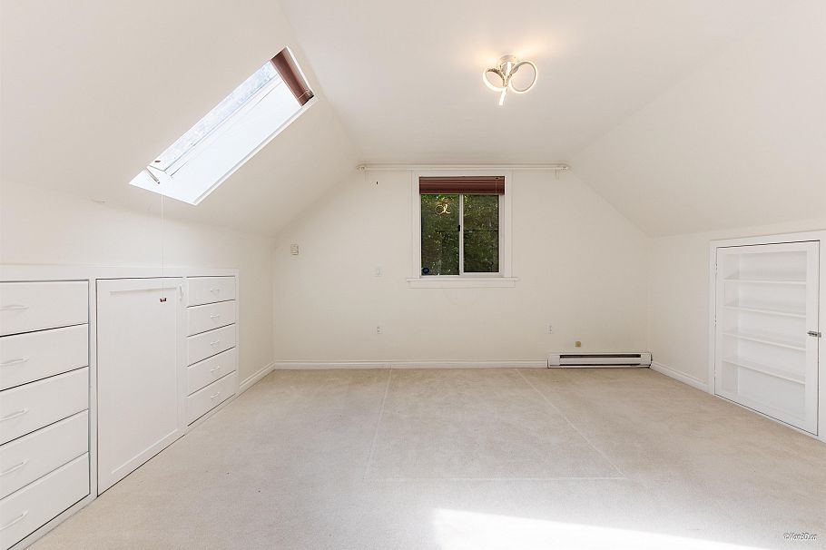 2146 W 33rd Avenue Vancouver, BC - 25