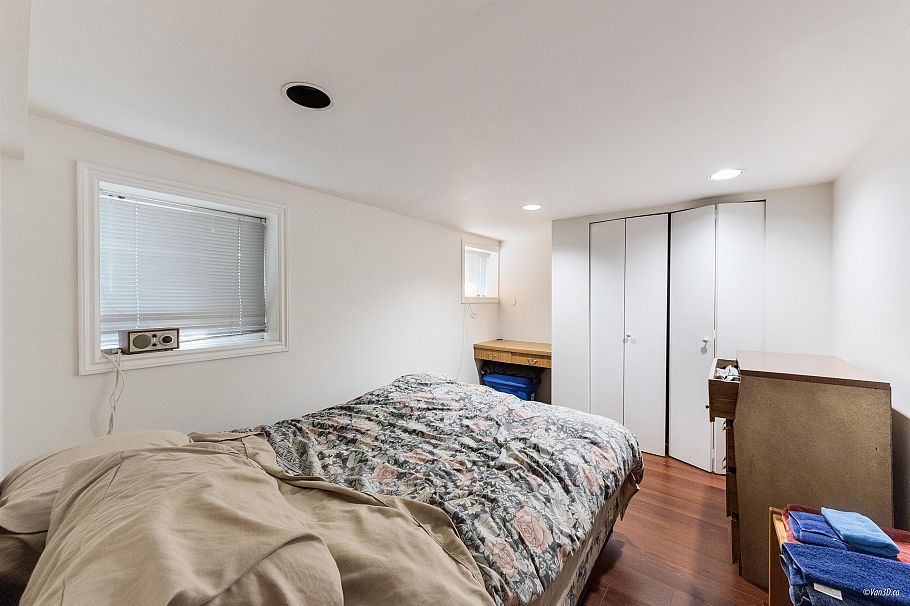 2146 W 33rd Avenue Vancouver, BC - 31