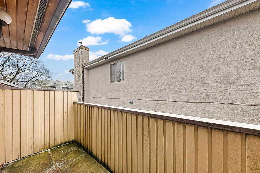 137 W Woodstock Avenue Vancouver, BC - 30