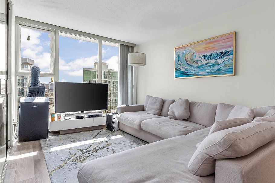 2206 1009 Expo Boulevard Vancouver, BC - 1