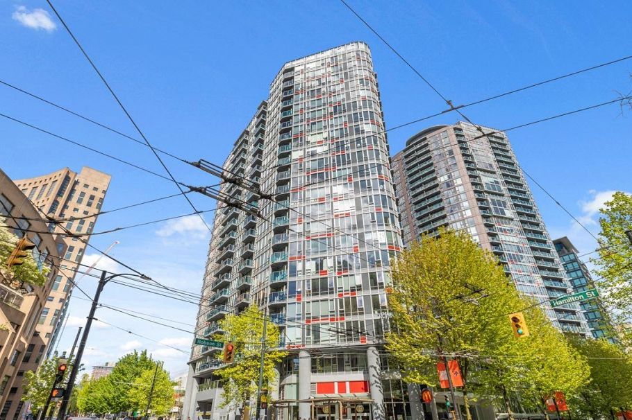 503 788 Hamilton Street Vancouver, BC - 1