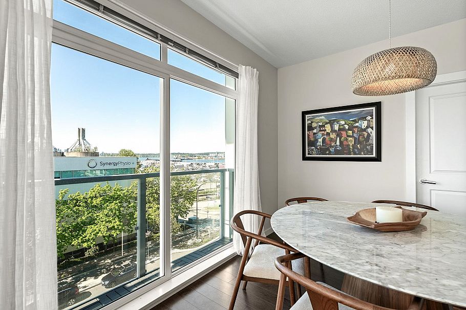 306 277 W 1st Street North Vancouver, BC - 11