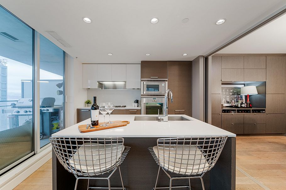 1701 1499 W Pender Street Vancouver, BC - 10