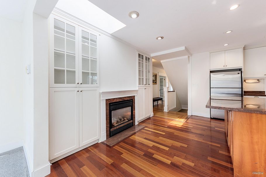 2146 W 33rd Avenue Vancouver, BC - 5