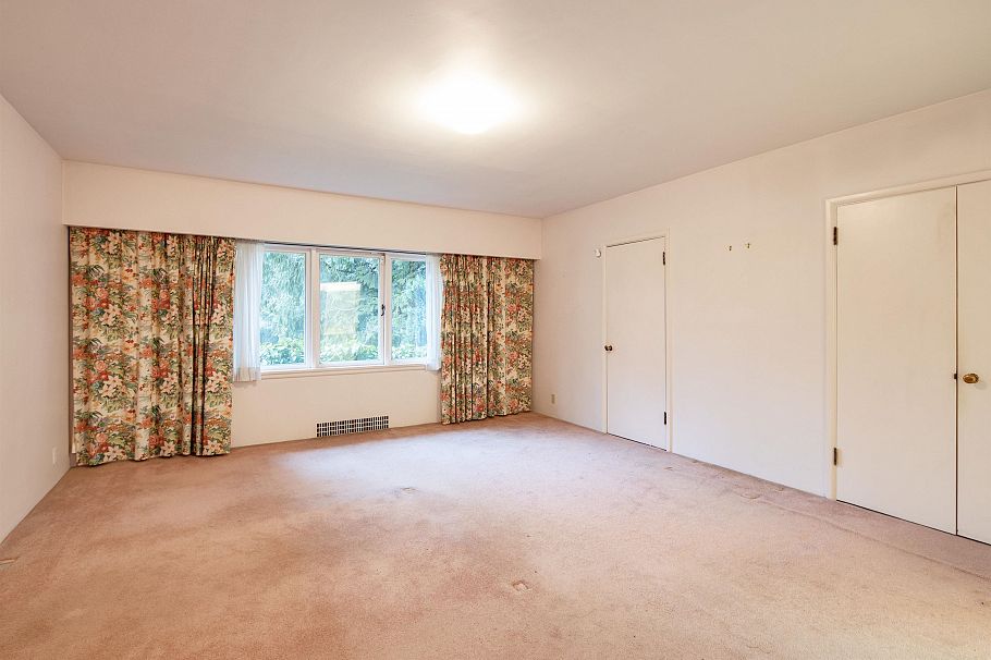 1350 Laurier Avenue Vancouver, BC - 9