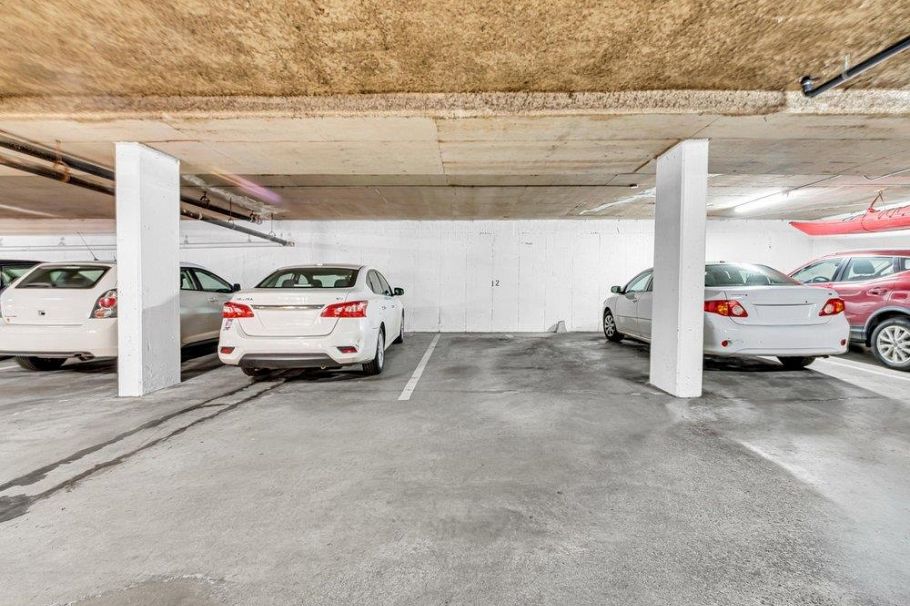 301 2710 Lonsdale Avenue North Vancouver, BC - 18