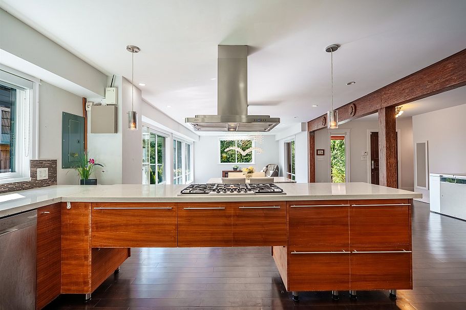 4066 Norwood Avenue North Vancouver, BC - 7