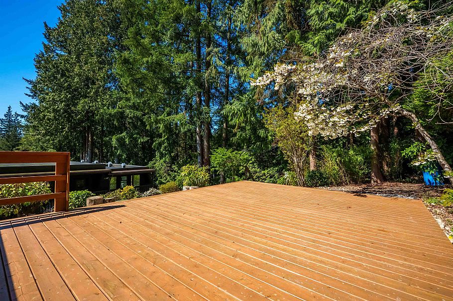 4066 Norwood Avenue North Vancouver, BC - 22