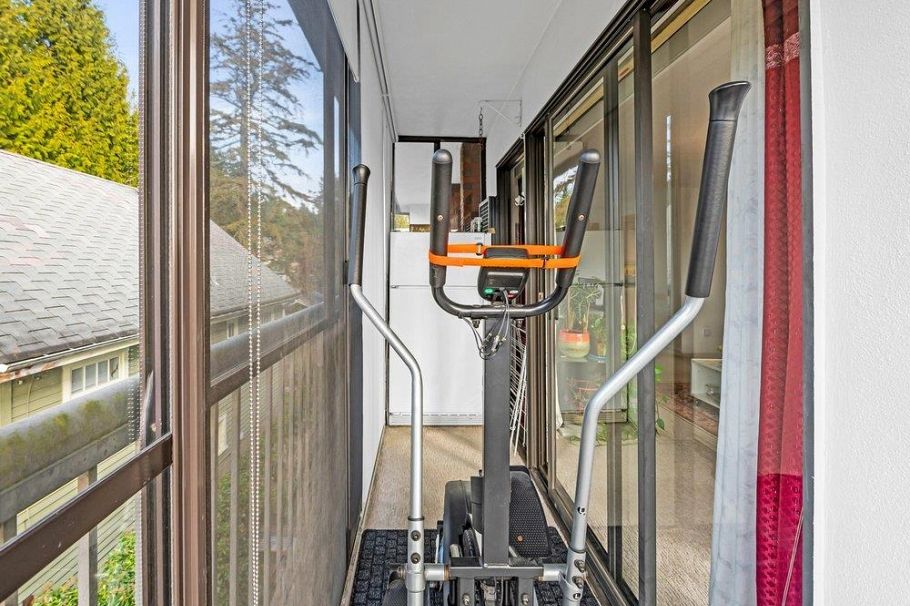 301 2710 Lonsdale Avenue North Vancouver, BC - 21