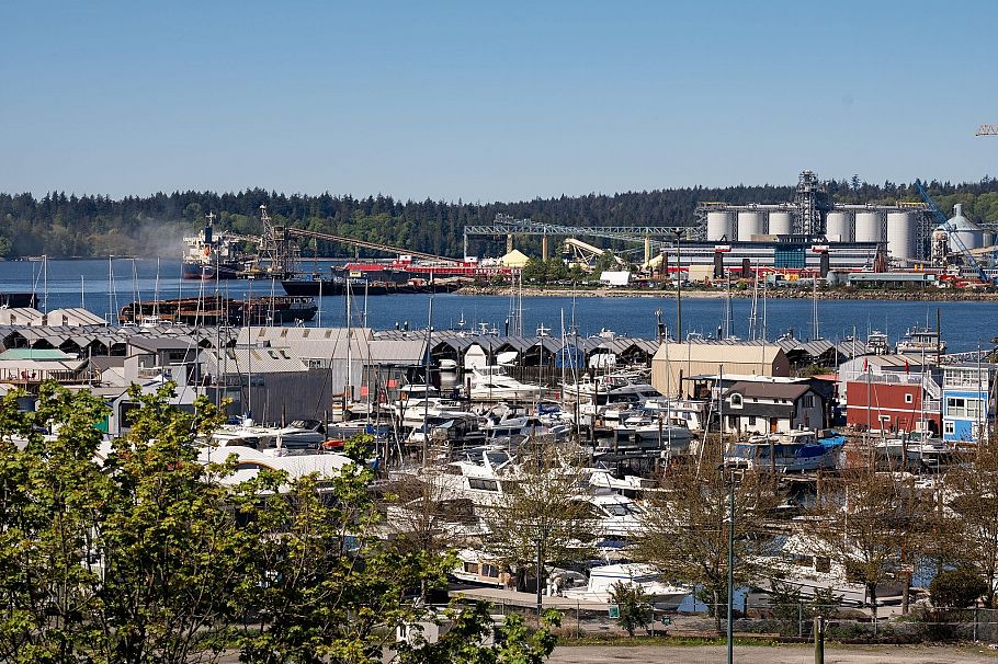 306 277 W 1st Street North Vancouver, BC - 31