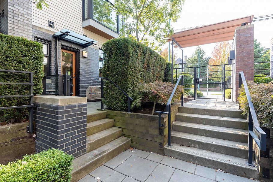 979 W 46th Avenue Vancouver, BC - 31