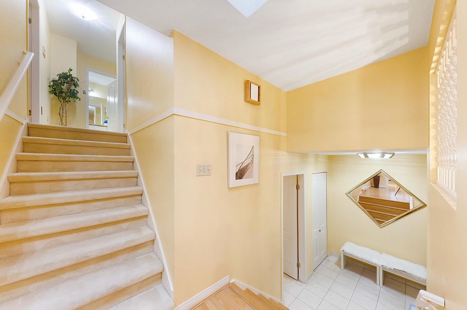 137 W Woodstock Avenue Vancouver, BC - 23