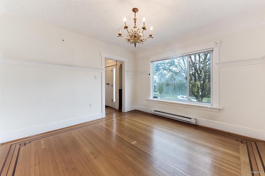 2146 W 33rd Avenue Vancouver, BC - 9