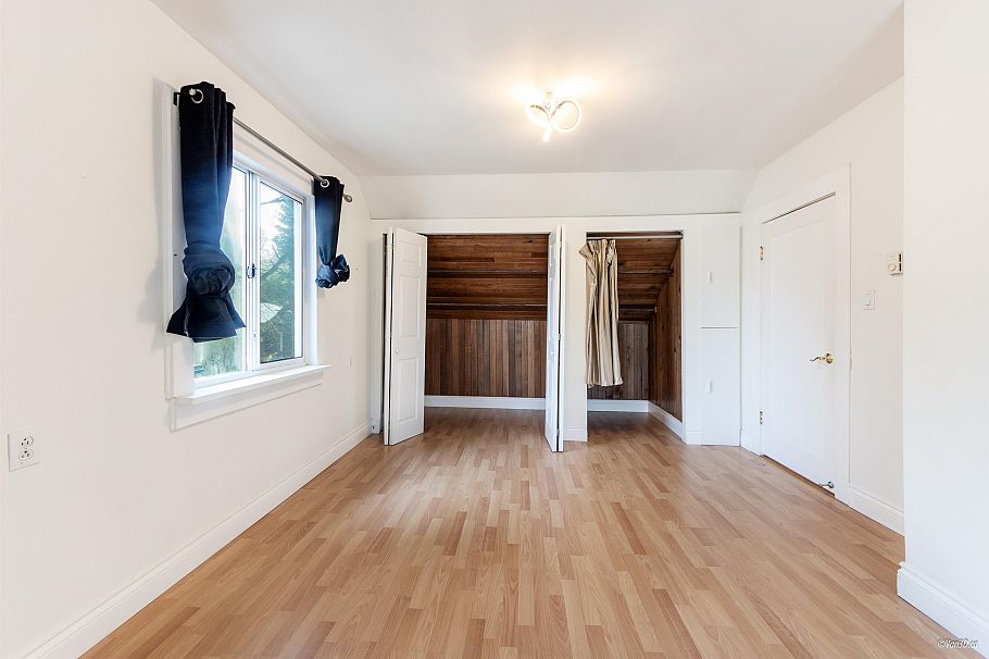 2146 W 33rd Avenue Vancouver, BC - 21